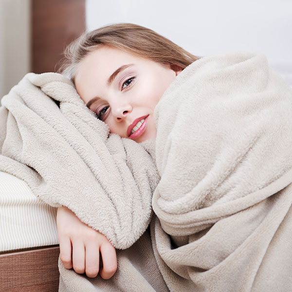 BLANKETS & THROWS